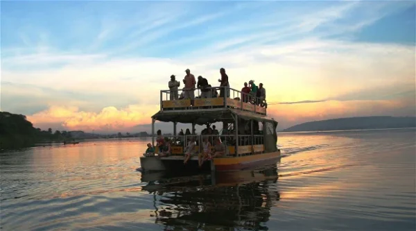 Boat ride to the source of River Nile - Image 2